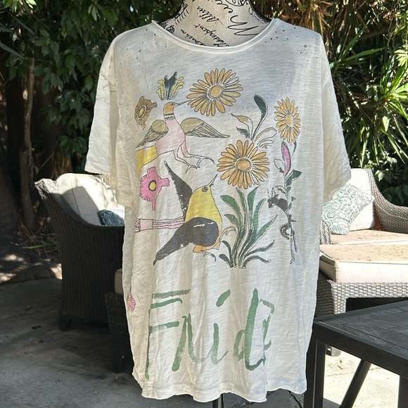 NWT🌼🐦Magnolia Pearl Frida Tee in Ivory One Size Fits Most - Picture 5 of 12